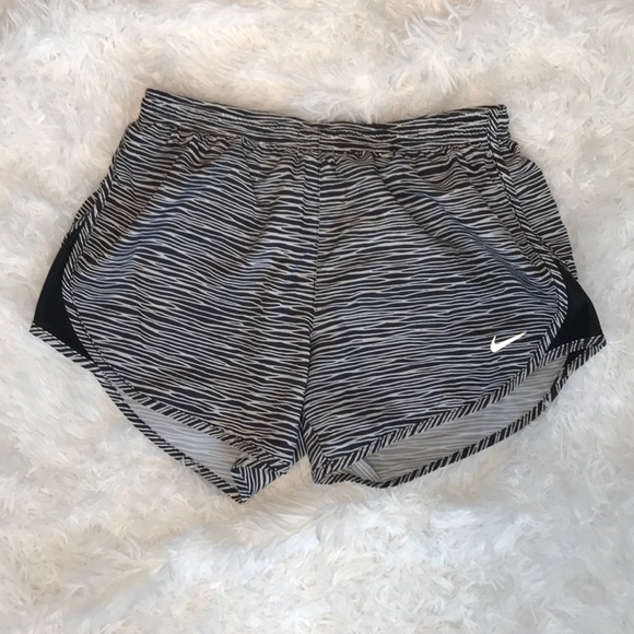 Nike Dri-Fit Running Shorts - Picture 1 of 3